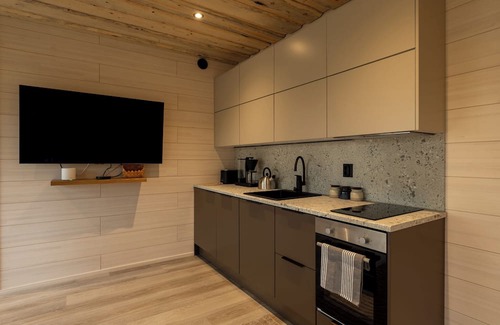 Yllasjarvi Cabin | New Cabin in the Heart of Ylläsjärvi. To services and tracks less than 5 minutes