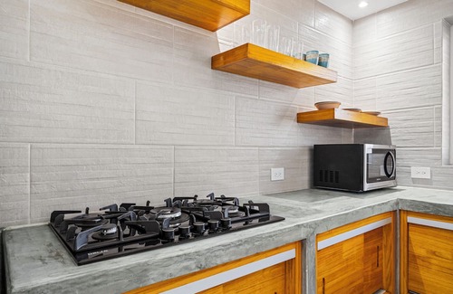 Ponton Apartment | Aruba Comfort Retreat, 2BR w/Pool, BBQ, Gated Property on a Prime Location!