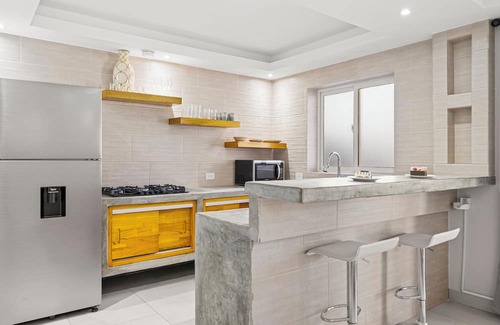 Ponton Apartment | Aruba Comfort Retreat, 2BR w/Pool, BBQ, Gated Property on a Prime Location!