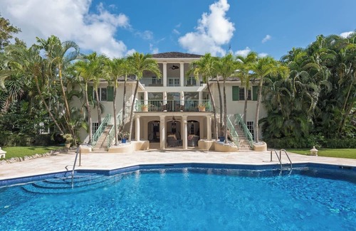 Halcyon Heights Villa | Aliseo Summary: This