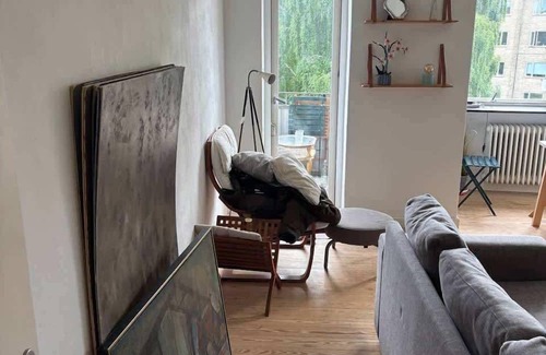 Aarhus C Apartment | Sunny Apartment With Two Balconies