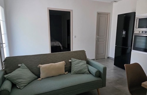 Saint-Bauzely House | Overnight in the countryside
