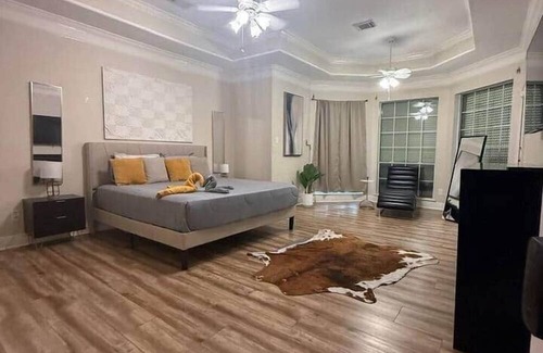 Pinehurst Of Atascocita House | Big Lakeside house 10 beds and Pool table