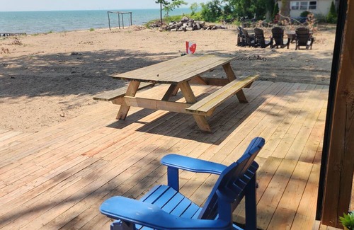 Amherstburg Cottage | .Welcome to Lakewood Moon . on a sandy beach near Amherstburg Ontario,