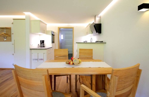 Unterkirnach Apartment | Apartment 'Abendgrund' with Private Terrace, Shared Garden and Wi-Fi