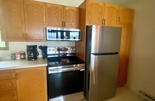 Unorganized Thunder Bay District House | 7-bed lakefront house with sauna, beach & boat launch — 15 min from Thunder Bay.