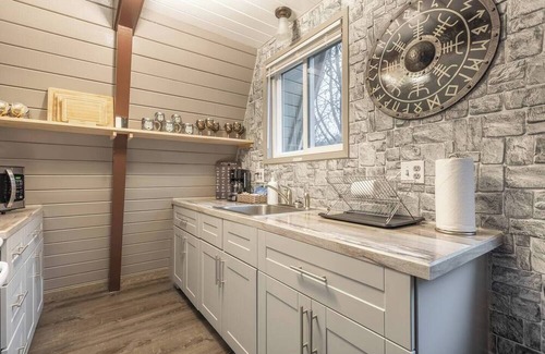 Ocean Shores Villa | 1BR Viking Beach Villa - Walk to Beach - Pet-Friendly, Sleeps 5