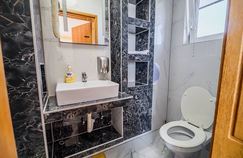 Trnovska House | Double/Twin Room with Free parking at Siva Čaplja