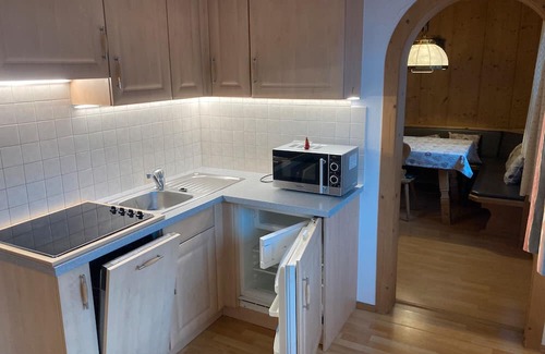 Albions Apartment | Apartment 'Appartaments Hatzlhof Nr 1' with Mountain View, Shared Terrace and Wi-Fi