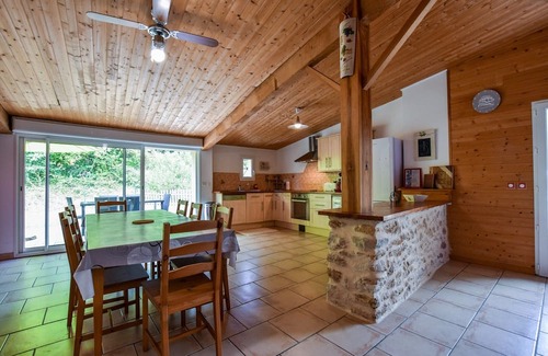 Gornac House | Charming Holiday Home in Gornac with Swimming Pool