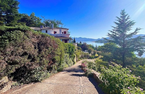 Villa Carlos Paz House | Lovely 5-bedroom classy villa mediterranean style in Villa Carlos Paz