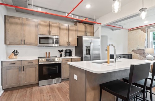 McMinnville Condo | Stay in the spacious 2BR Squad Room in McMinnville, TN!