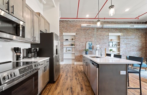 McMinnville Condo | Cozy 1BR condo in McMinnville, perfect for 2 guests with modern amenities.