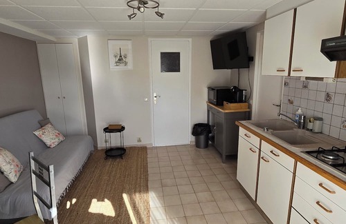 Domont Apartment | Charming 35 m2 apartment with terrace and garden