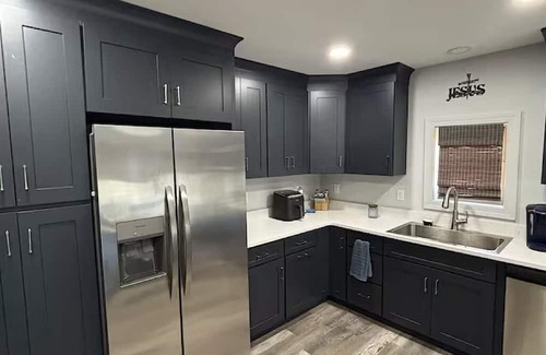 Eddyville House | New lake front home! Bluey on Eddy Bay is minutes from the marina!
