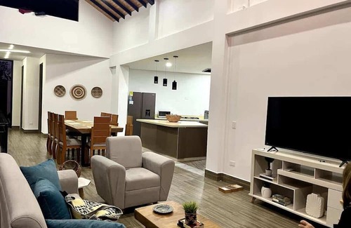 Filandia House | New Espectacular Chalet de lujo con vistas de lujo