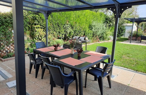 Hautevesnes House | Quiet, spacious country house 1 hour from Disney land. 1 h00 from Paris.