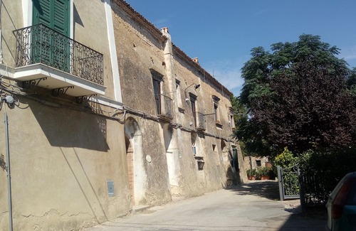 Ferrandina Apartment | Vacation House in Historic Residence in Ferrandina 5 minutes from the center of town.