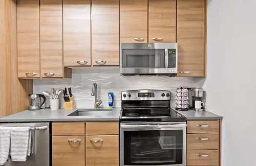 McLean Apartment | Hala tysons