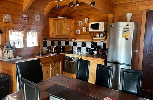 Erckartswiller Ski Chalet | Chalet 'De Lucie et Lison' with Mountain View, Private Terrace and Wi-Fi