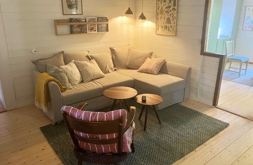 Laholm Municipality Ski Chalet | Peaceful cottage at the edge of the forest – near Laholm |SE02119