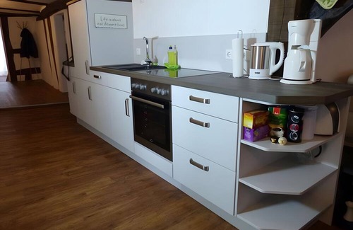 Homberg Apartment | Apartment 'Homberger Altstadt' with private terrace and Wi-Fi