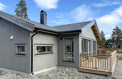 Sor-Fron House | 2 bedroom beautiful home in Gålå