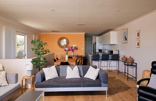 Aldinga Beach House | North Beach - Stunning Beach Views on Aldinga Beach Esplanade