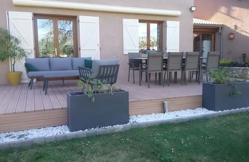 Rentieres Cottage | Cottage 'De La Fermette Aubepines' with Shared Pool, Private Terrace and Wi-Fi