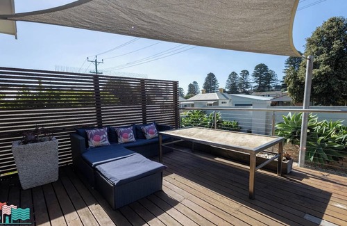 Warrnambool House | Botanic Beach