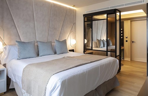 Sant Nicolau Hotel | Historic Charm in Palma with Amazing Views! 3 Pet-friendly Units!