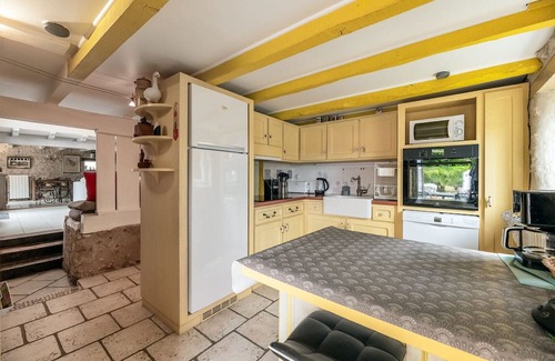 Limeyrat House | Charming House with Private Heated Pool/Enclosed Grounds