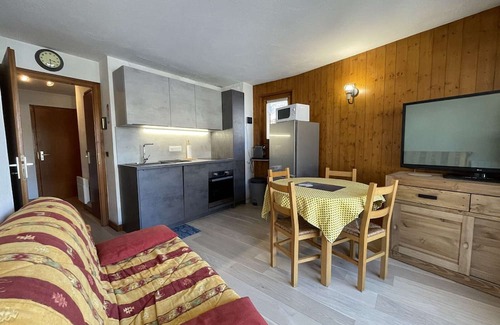 Praz-sur-Arly Apartment | Cozy 2-Room Apartment with Mountain View, Near Ski Slopes & Village - Sleeps 4
