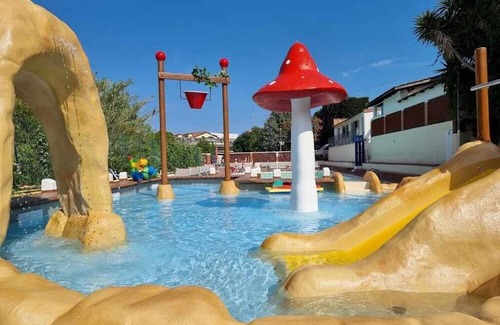 Pietra Ligure House | Camping 2 étoiles - Piscine - efbcgf