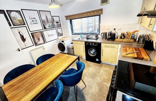 Limehouse Apartment | *New Flat - Canary Wharf * Central London * Parking * Apartment* Zone 1/2