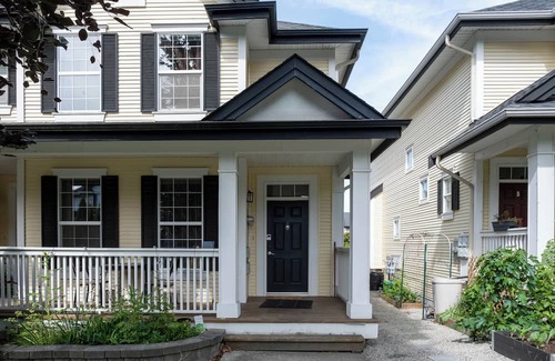 Surrey House | 3BR 2BA Surrey Home | Quiet & Convenient