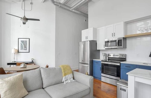 Sans Souci Apartment | AmericanSpinningMill 2BD 10