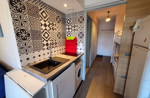 Les Sablettes Apartment | T2 Air-conditioned with swimming pool in Les Sablettes - Walking distance, Sea and Serenity