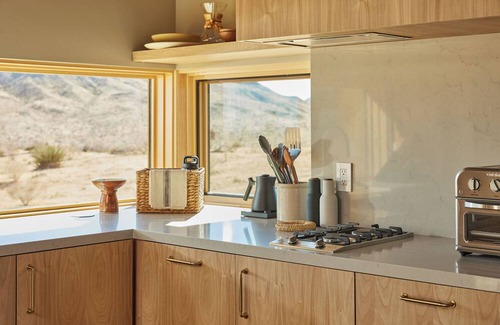 Pioneertown Cabin | Stargazing and Amazing Views at The Ocotillo