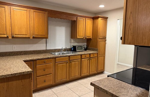 Pine Hills House | 4-bedroom house in fantastic Orlando with AC, WiFi