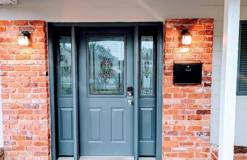 Pine Hills House | 4-bedroom house in fantastic Orlando with AC, WiFi