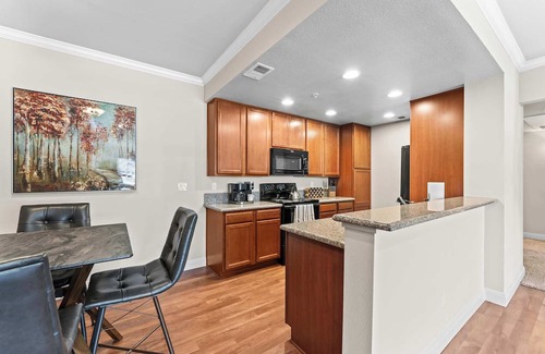 Reno/Tahoe Airport Apartment | New Upscale 1BR Stay with Mini Golf, Sauna & Heated Pool