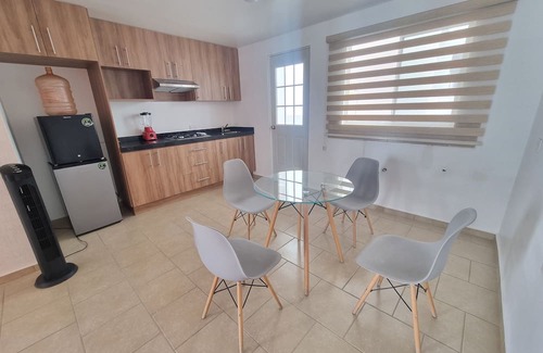 Queretaro Municipality Apartment | Comfortable Apartment With Swimming Pool, Wi-Fi, In Private Condo