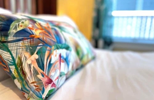 Provincetown Cabin | A Departure From the Ordinary: Our Tropical Escape