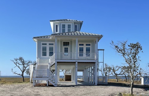 Beaufort House | Private 8 acre waterfront property. New Construction 10 mins to Beaufort!