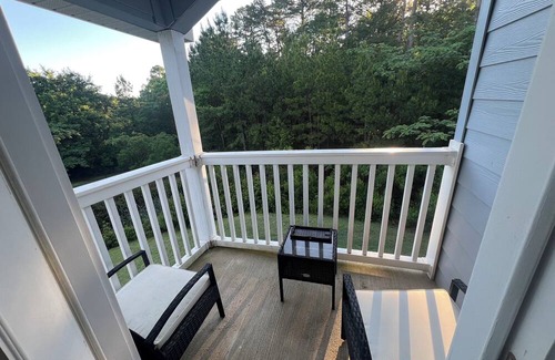 Rock Creek Apartment | Charming 2-bedroom apartment with WiFi, AC in terrific Little Rock