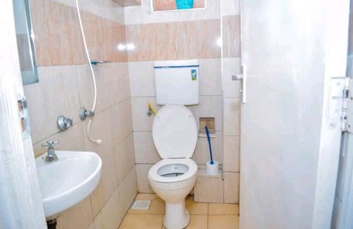Pangani Bed & Breakfast | Charming bed & breakfast with WiFi and AC in fabulous Nairobi County