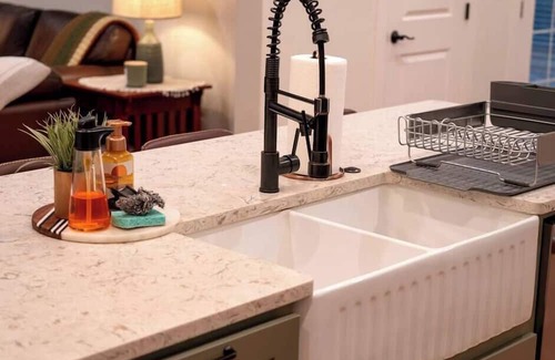 Harvard House | Cozy Escape at Moose Hollow