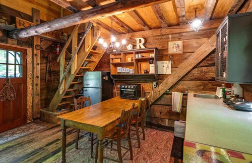 Katrine Cabin | A Cabin in the Woods