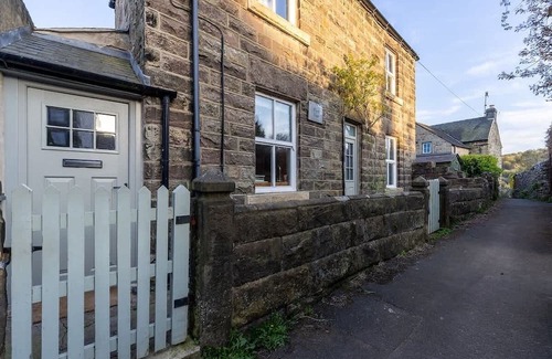 Matlock Cottage | Charming Wensley Cottage in the Heart of Peaks